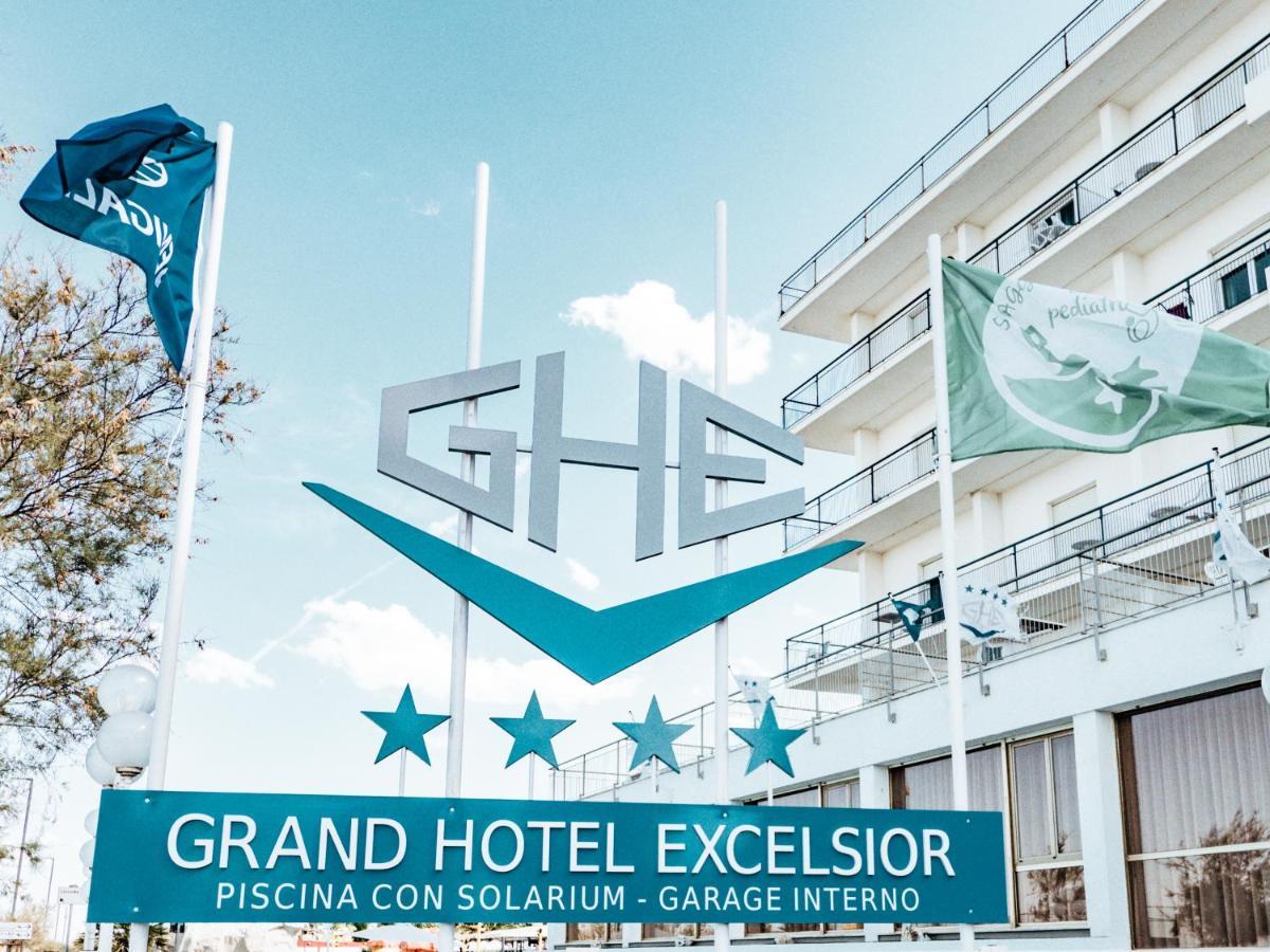 Grand Hotel Excelsior Σενιγκάλια Εξωτερικό φωτογραφία