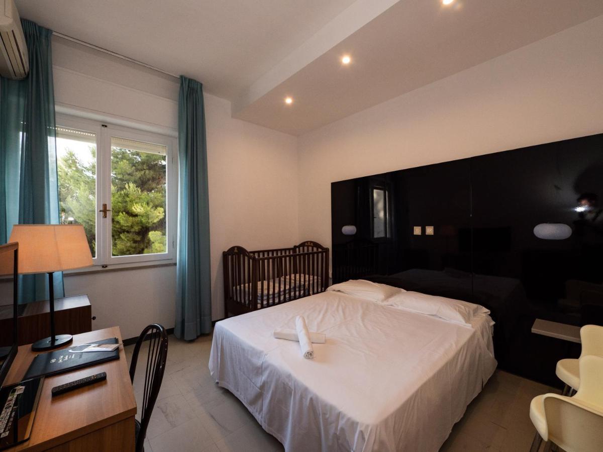Grand Hotel Excelsior Σενιγκάλια Εξωτερικό φωτογραφία