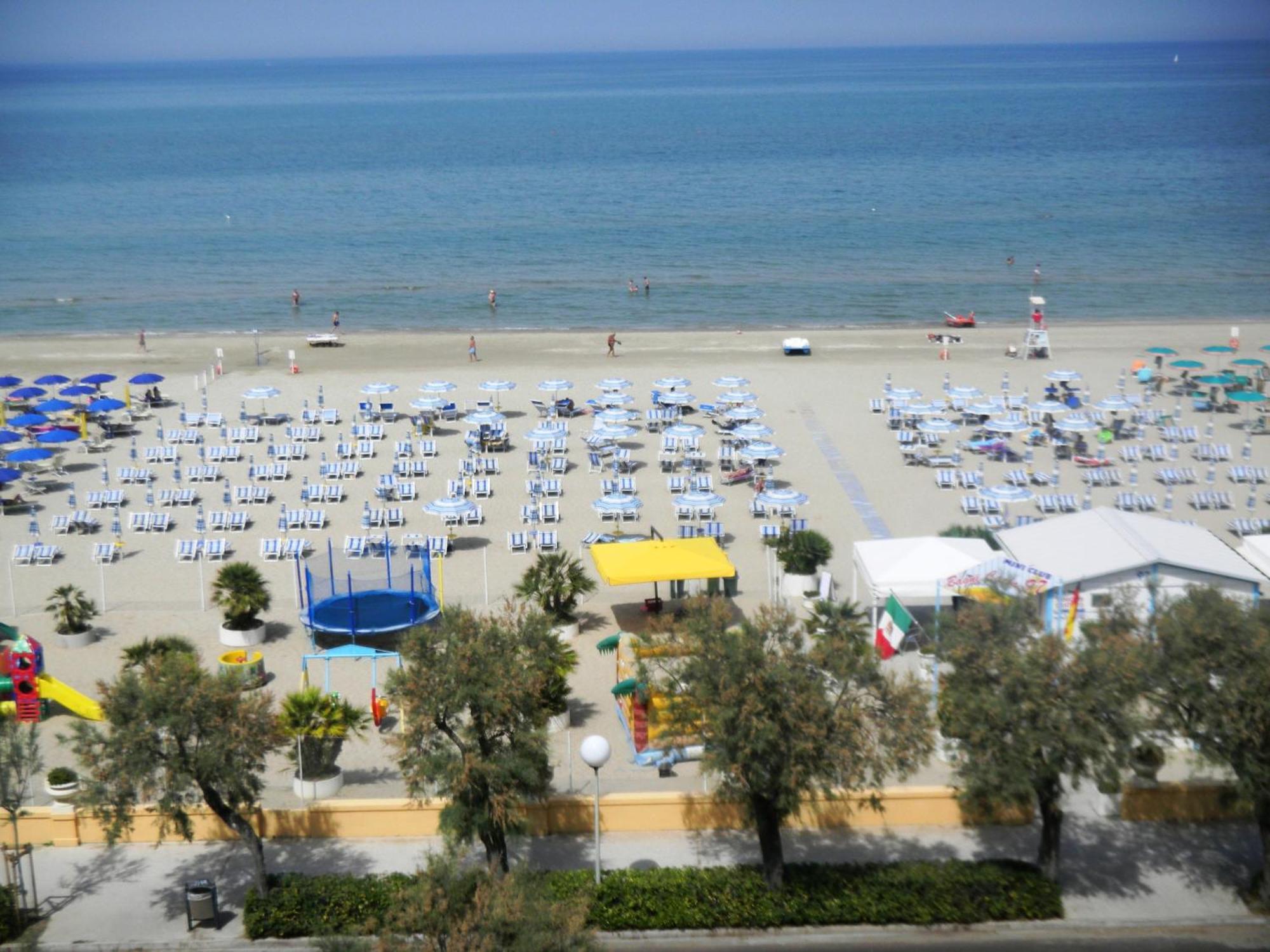 Grand Hotel Excelsior Σενιγκάλια Εξωτερικό φωτογραφία
