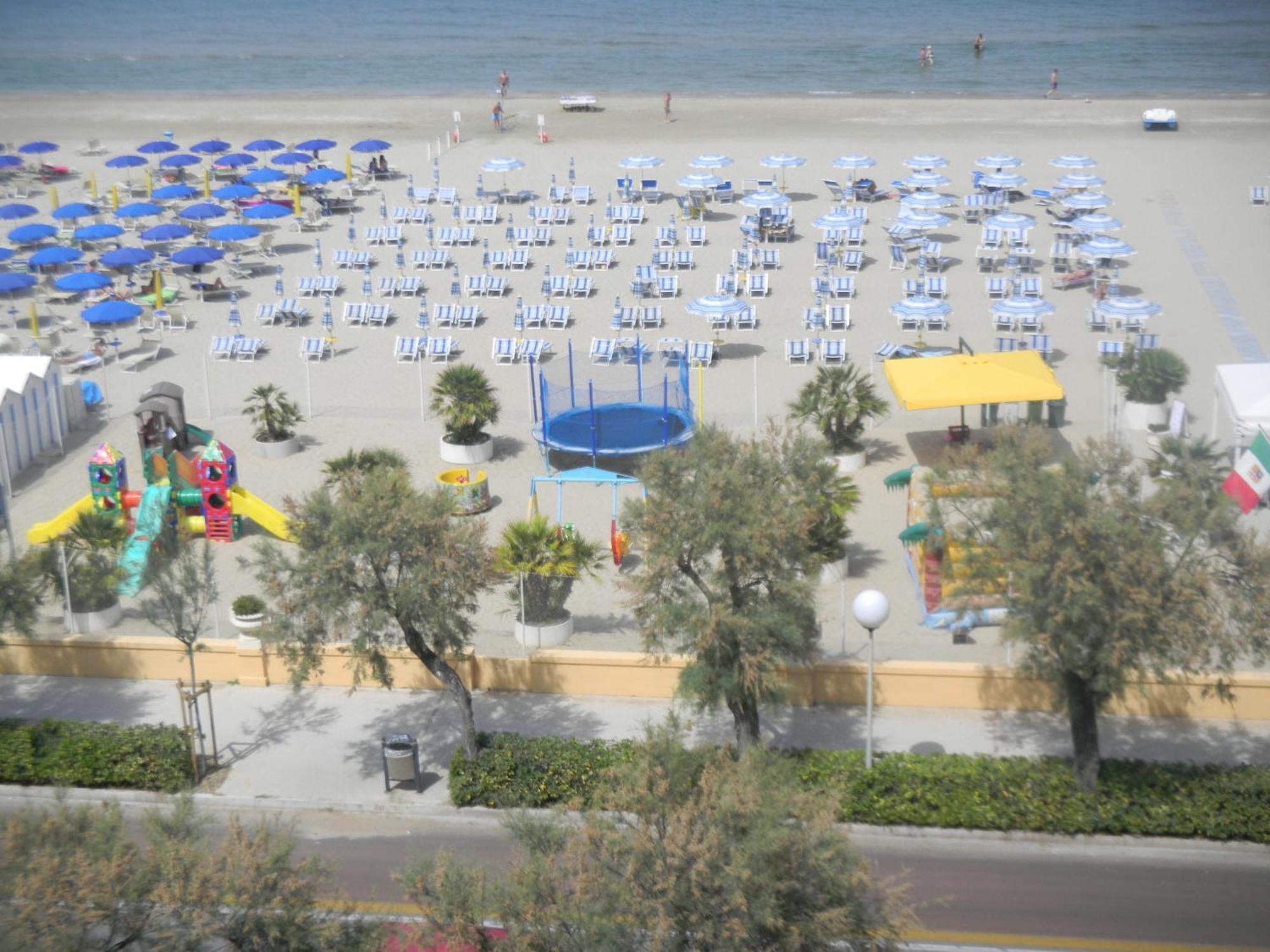 Grand Hotel Excelsior Σενιγκάλια Εξωτερικό φωτογραφία