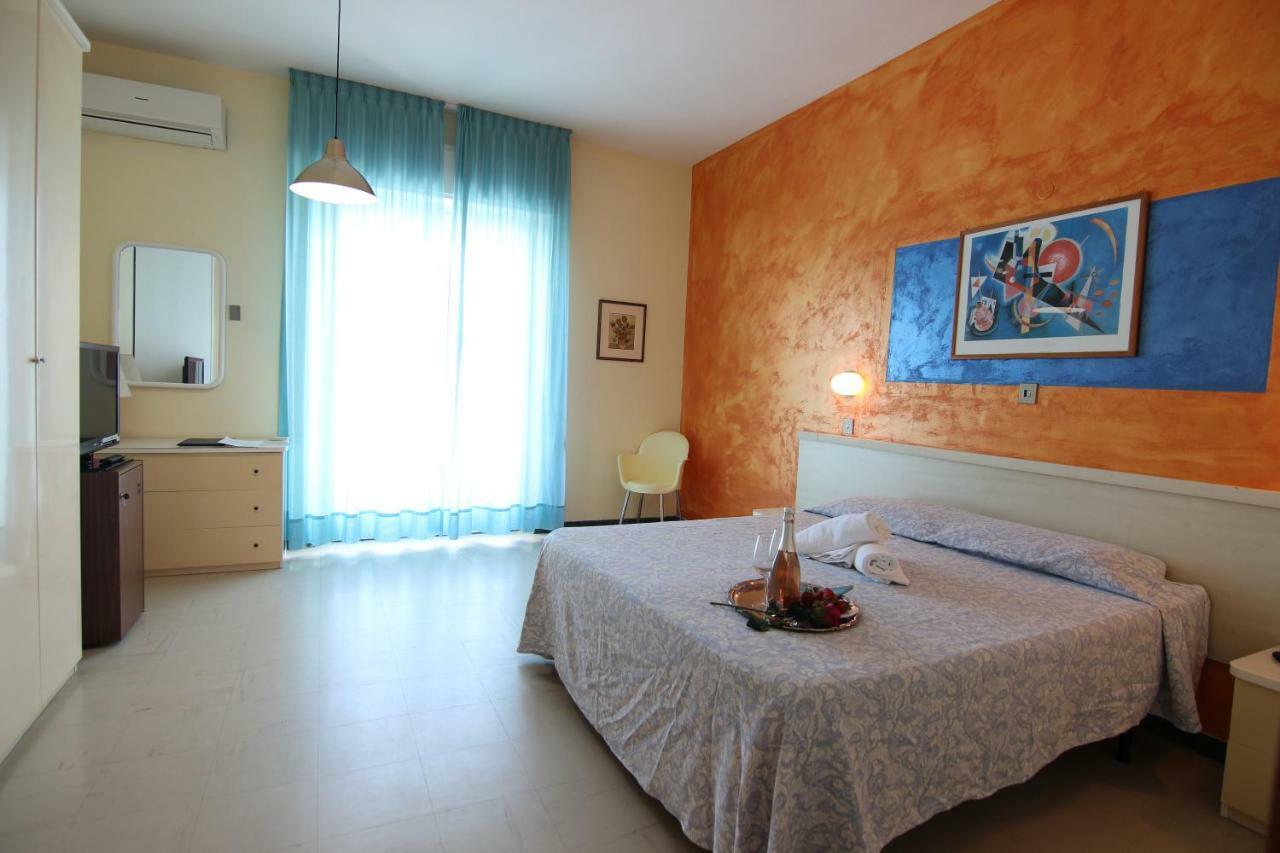 Grand Hotel Excelsior Σενιγκάλια Εξωτερικό φωτογραφία