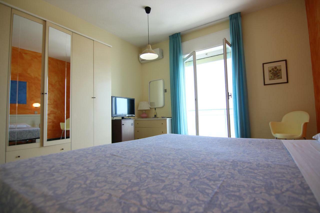 Grand Hotel Excelsior Σενιγκάλια Εξωτερικό φωτογραφία