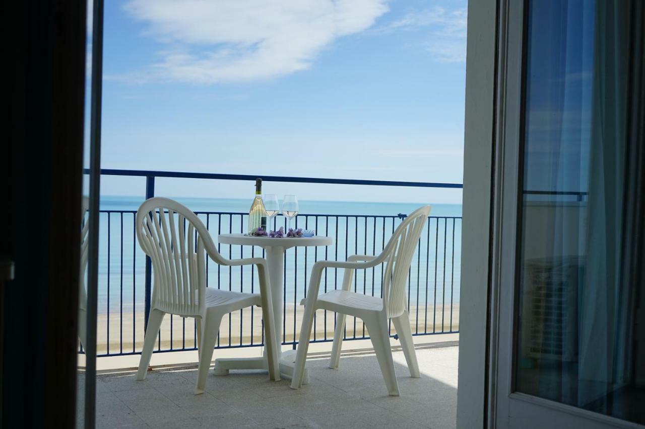 Grand Hotel Excelsior Σενιγκάλια Εξωτερικό φωτογραφία