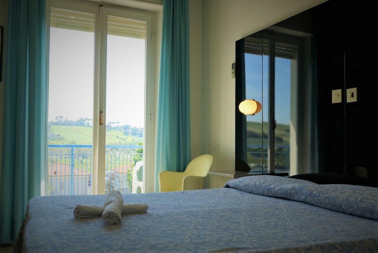 Grand Hotel Excelsior Σενιγκάλια Εξωτερικό φωτογραφία